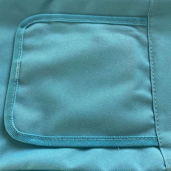 Insulated cooler/picnic basket. - Picture 3 of 3